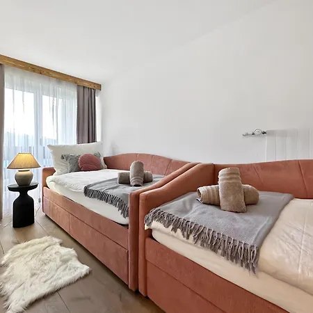 Alpine Pearl - Panoramic Mountain Views - Aminona Apartmán